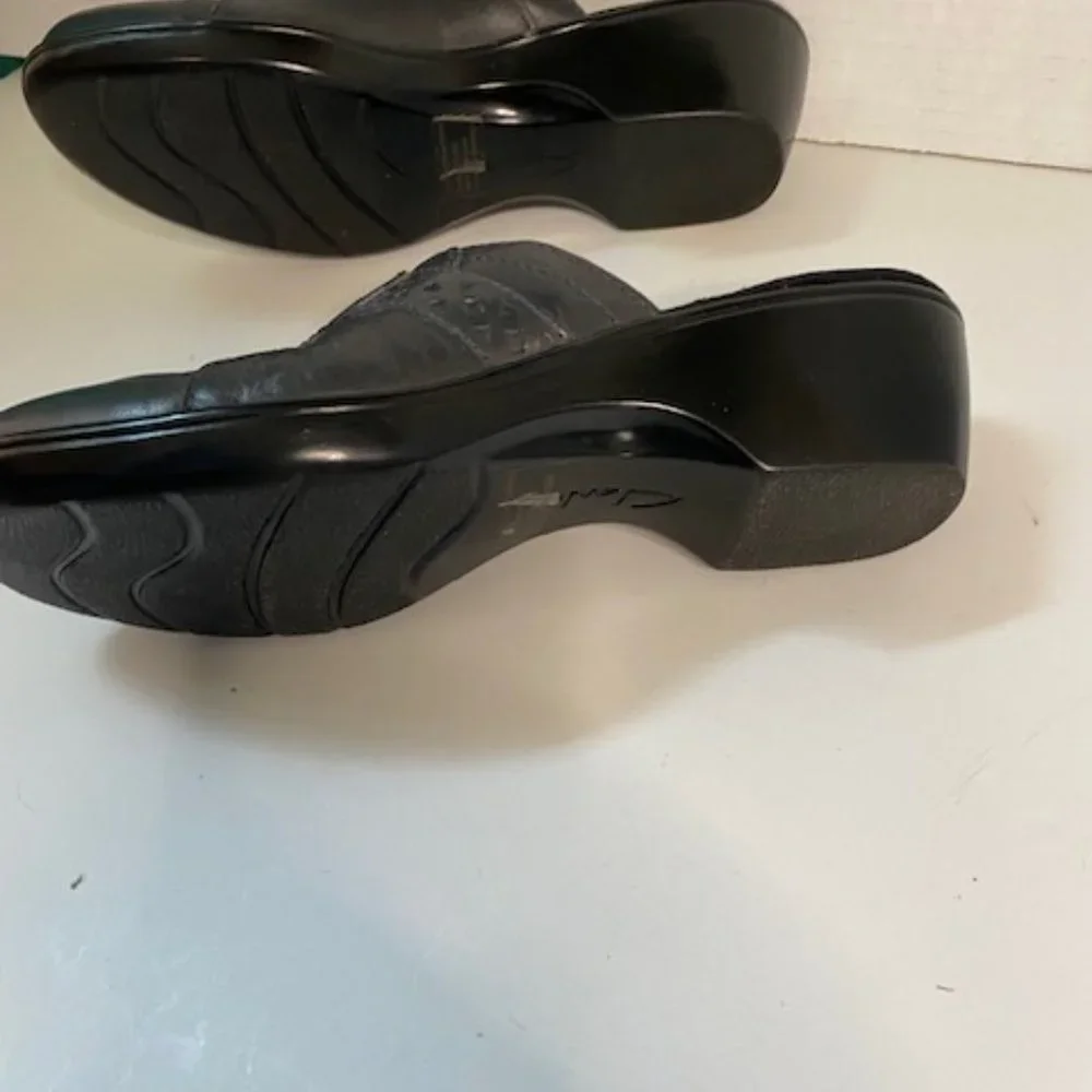 Clark’s Navy blue Leather wedge Mules Clogs, size 8.5N - Picture 8 of 8